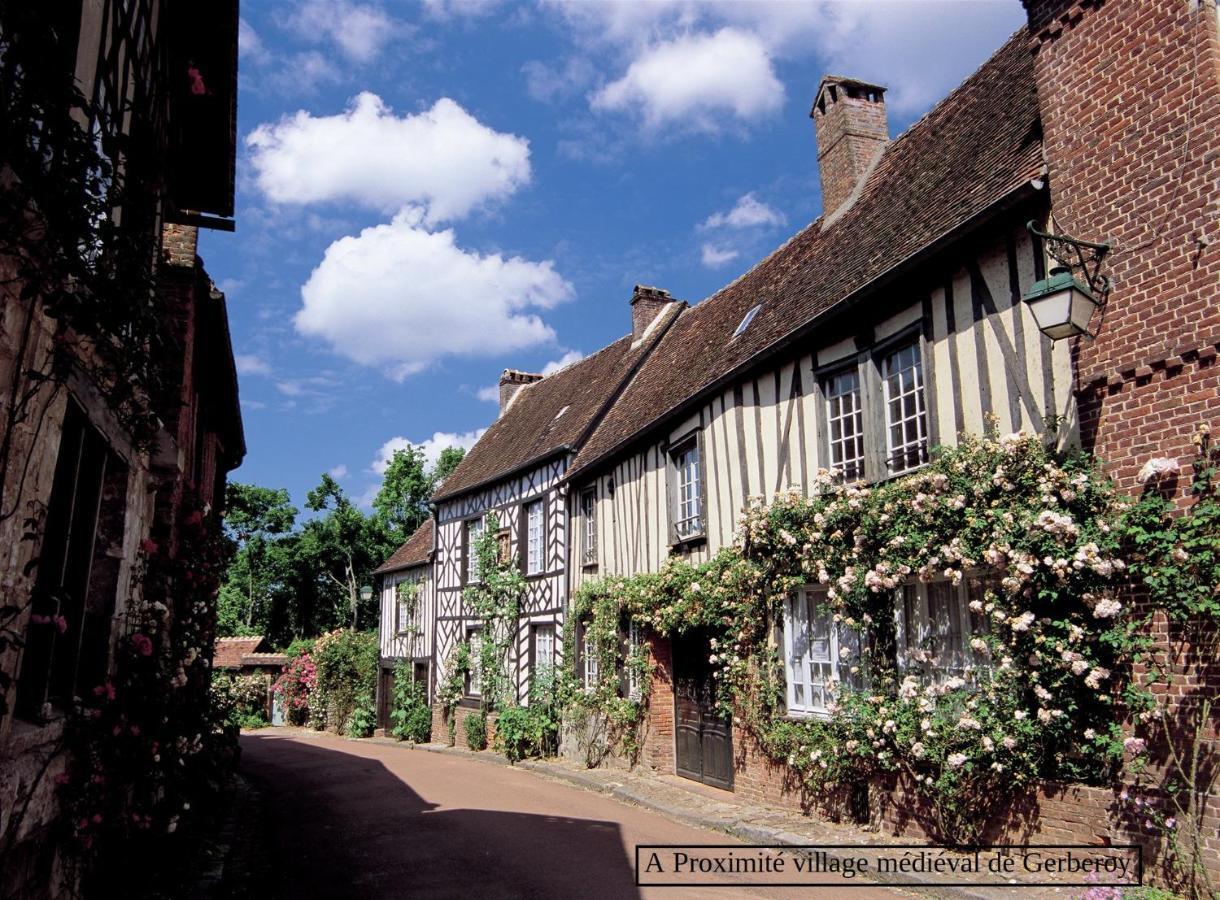 L'Etape Normande Bed & Breakfast Montroty  Exterior photo